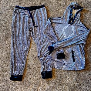 Simply Vera Vera Wang Lounge/Pajama Set